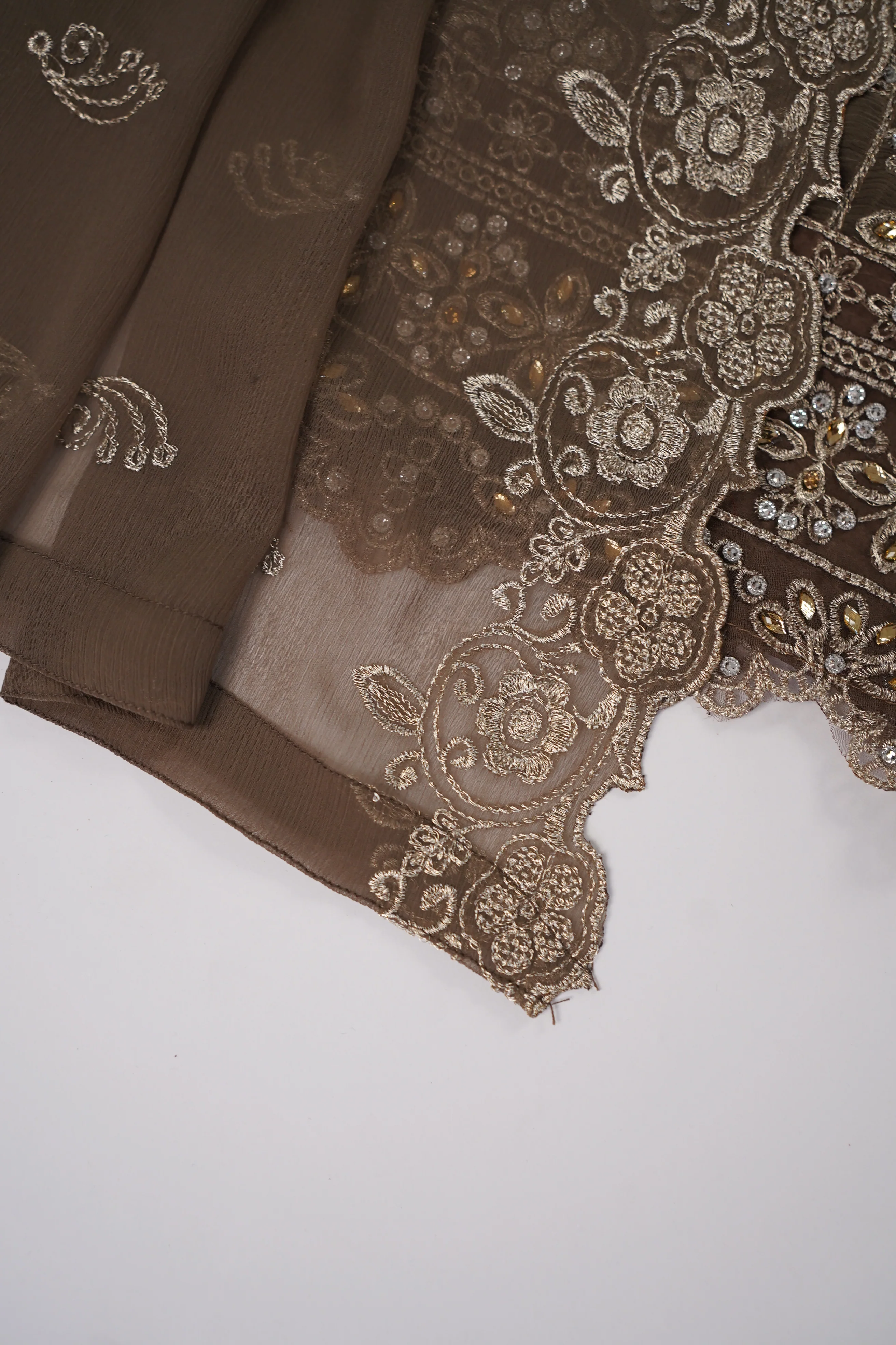 Rang-e-Noor Eid Collection UB-32 - Image 9