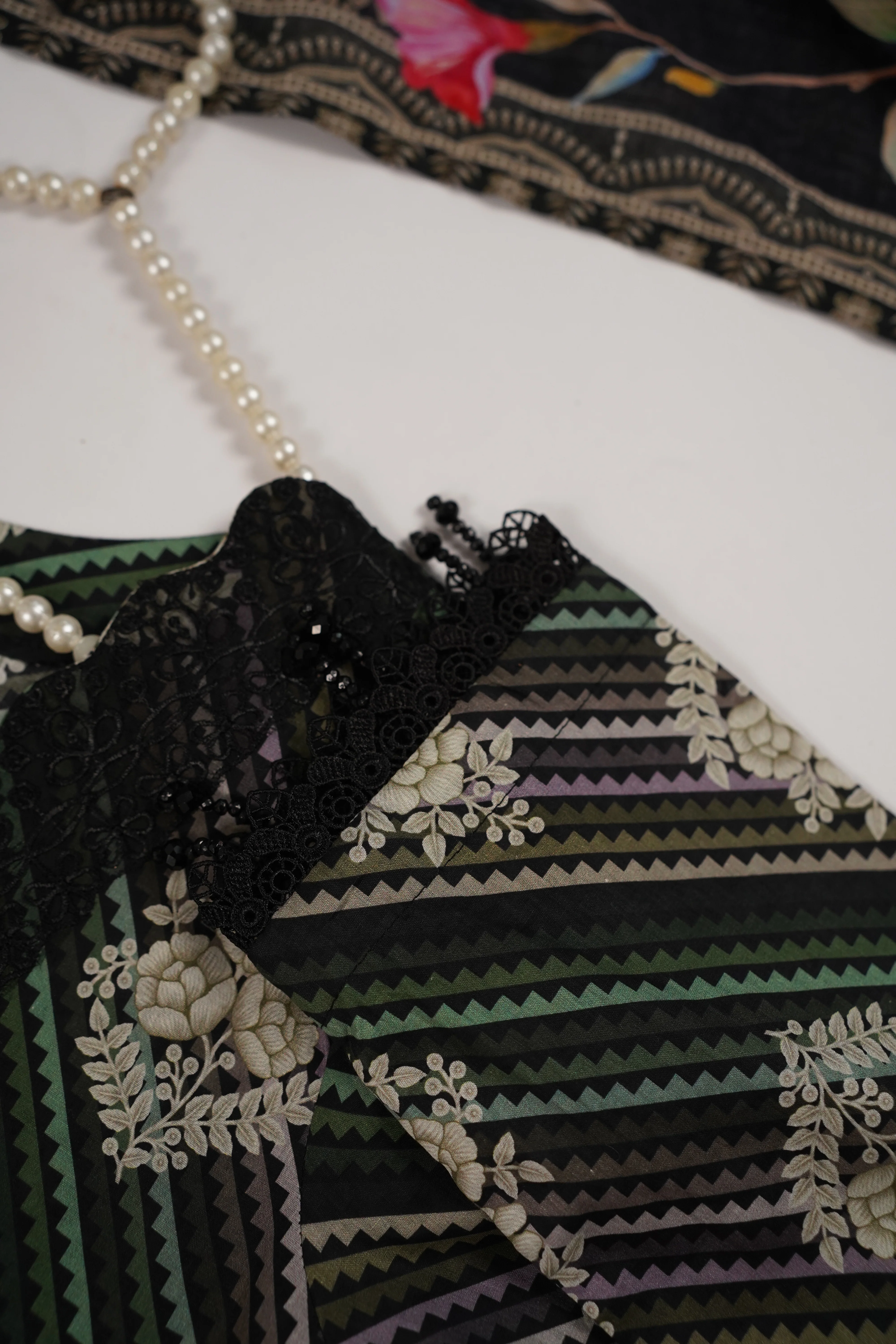 Shagun Exclusive Embroidery Eid Collection jkz-03 - Image 4