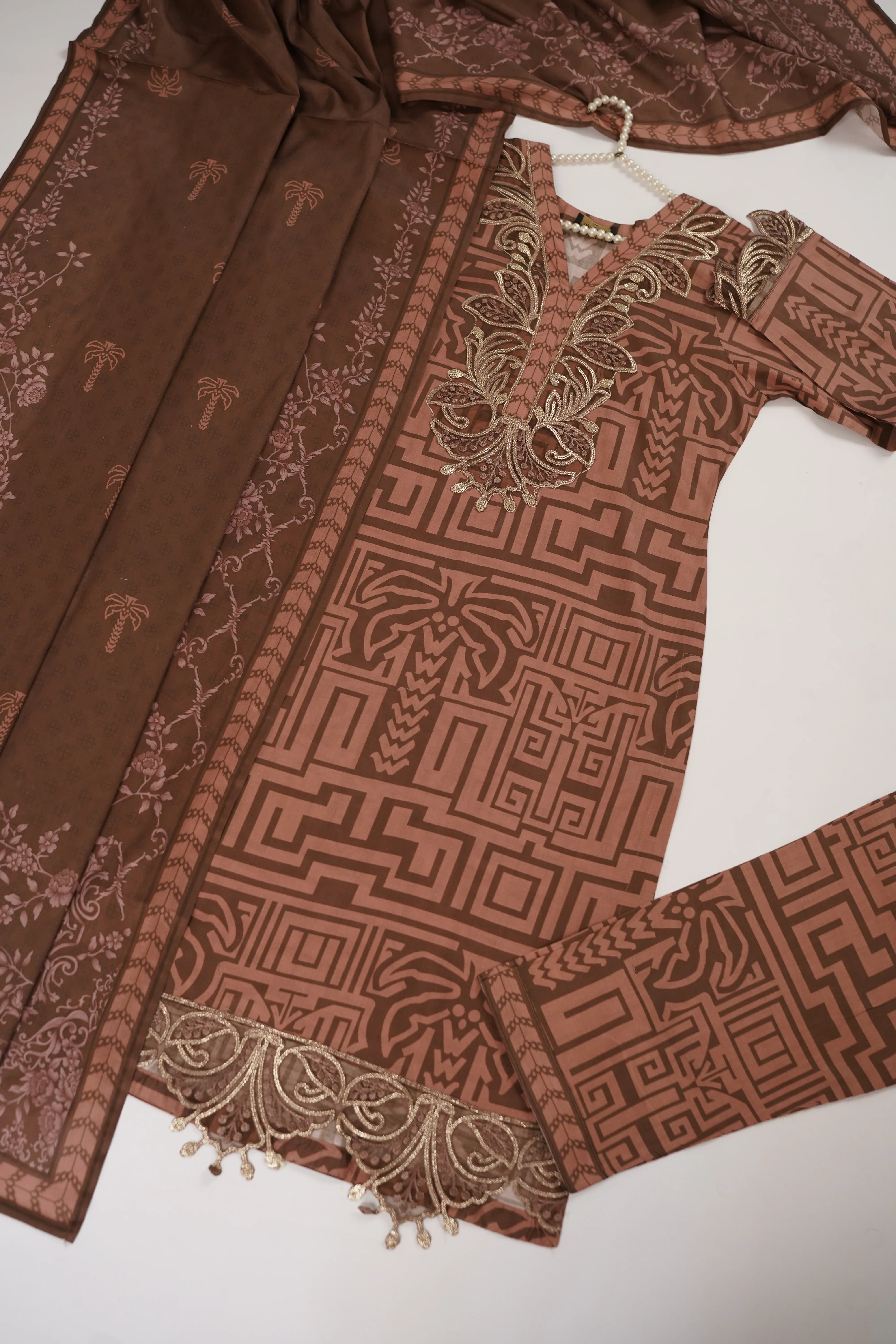 Shagun Exclusive Embroidery Eid Collection jkz-04 - Image 9