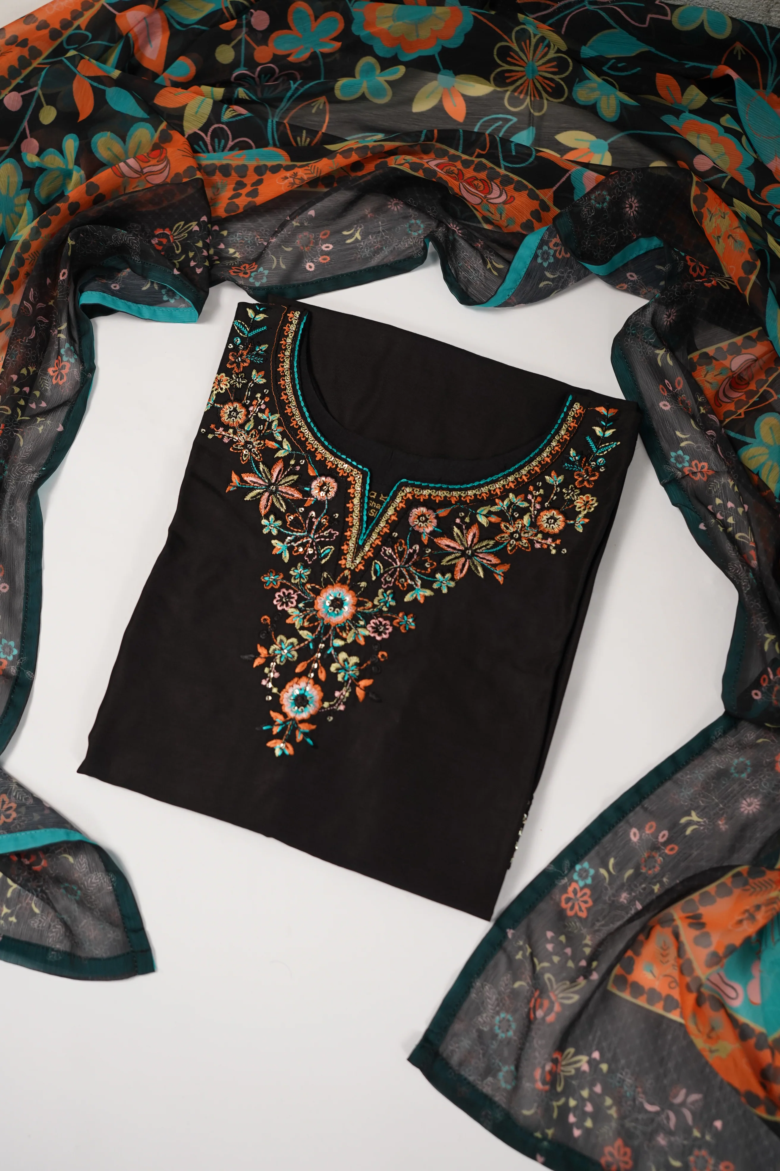 Rang-e-Noor Eid Collection RD-01 - Image 2