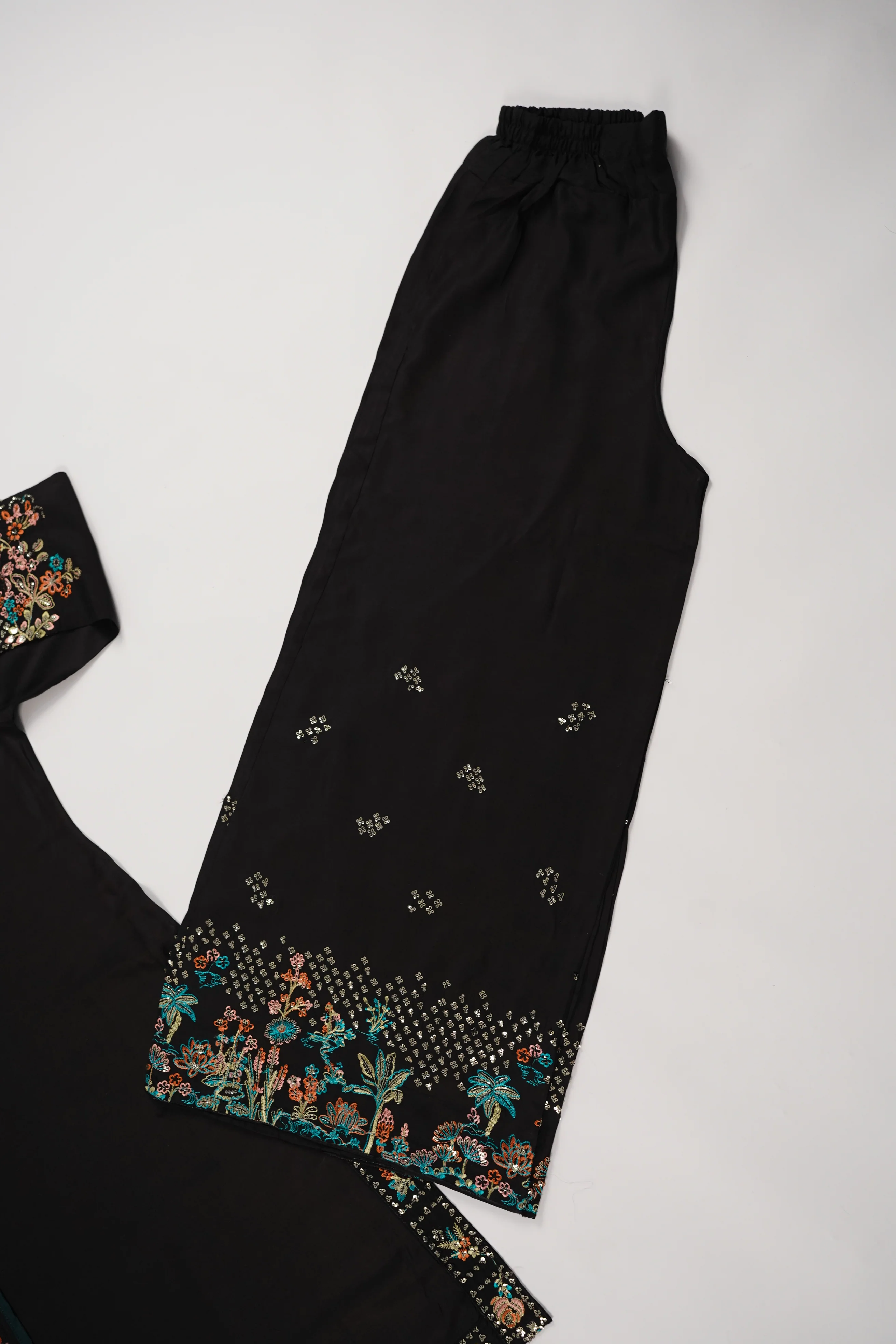 Rang-e-Noor Eid Collection RD-01 - Image 9