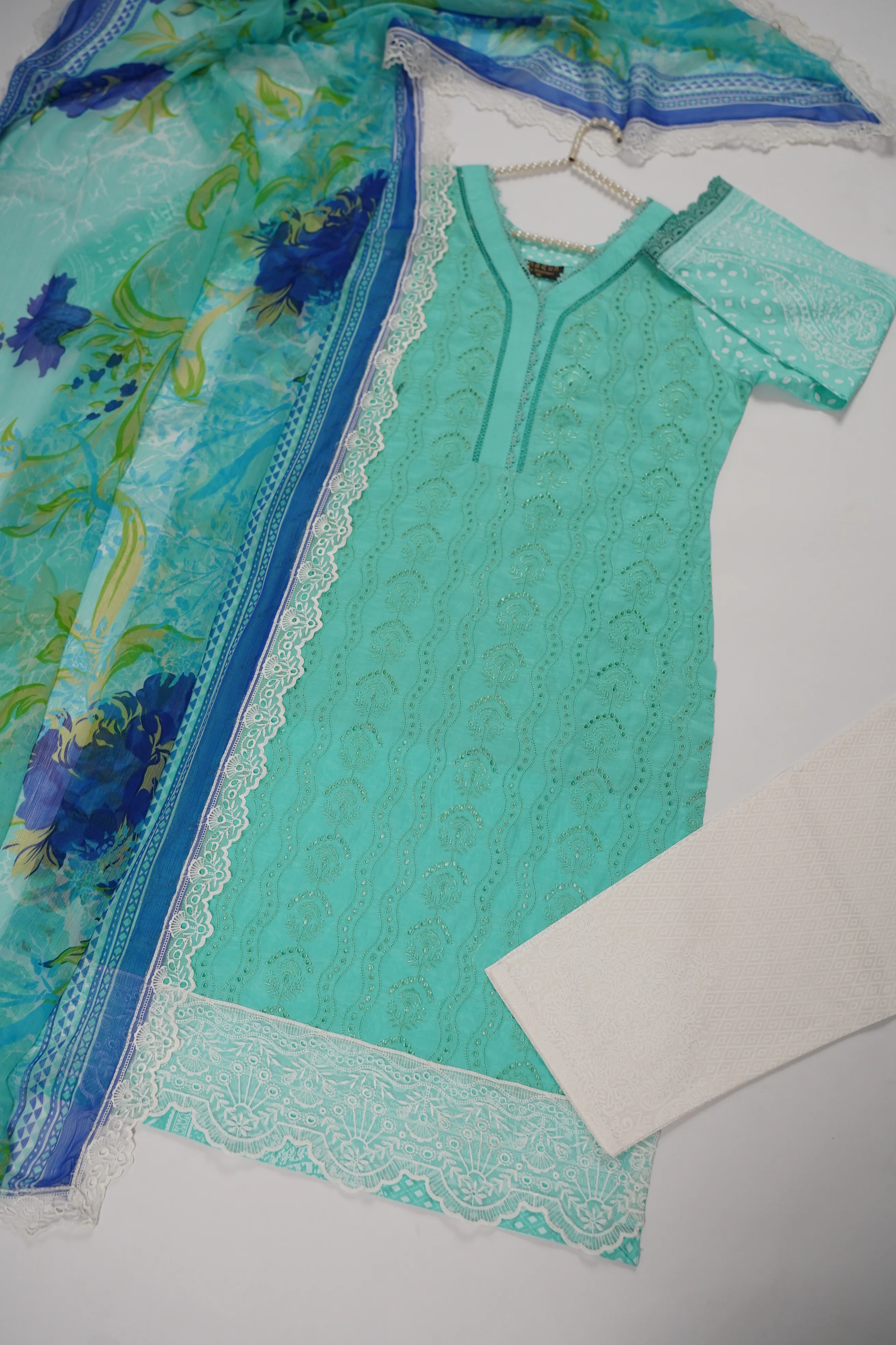 Shagun Exclusive Embroidery Eid Collection ADS-05 - Image 10