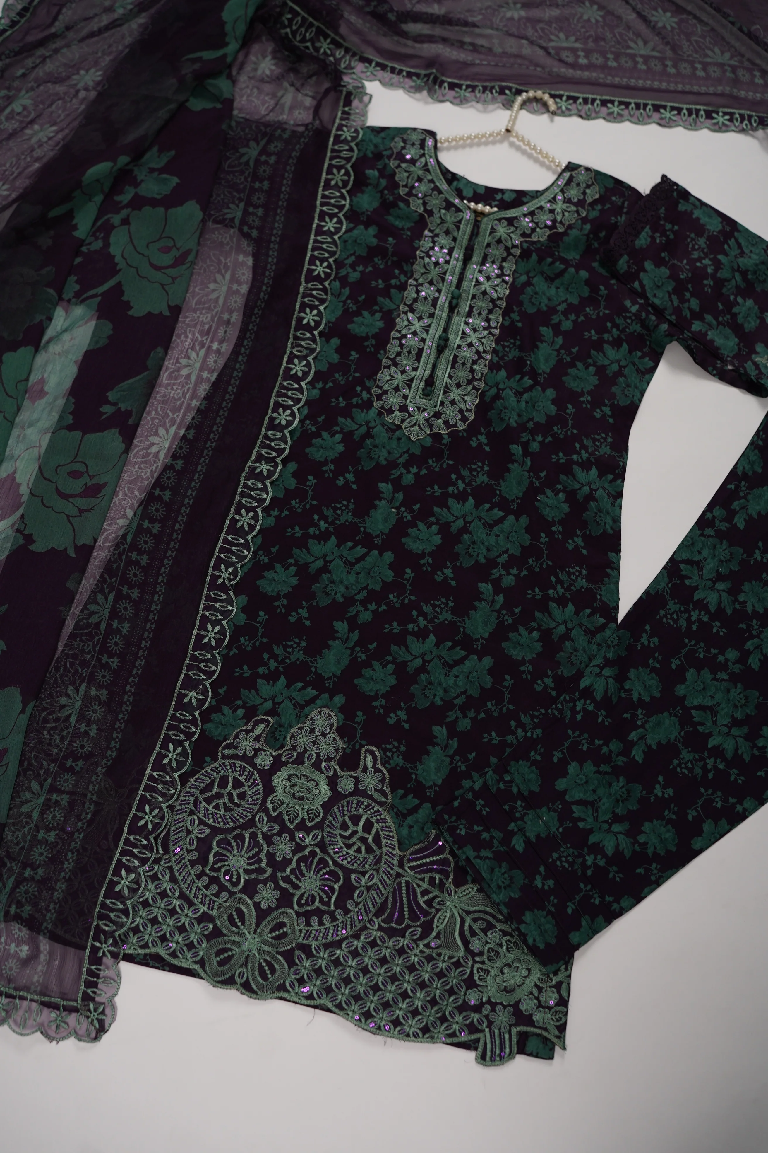 Shagun Exclusive Embroidery Eid Collection ADS-06 - Image 10
