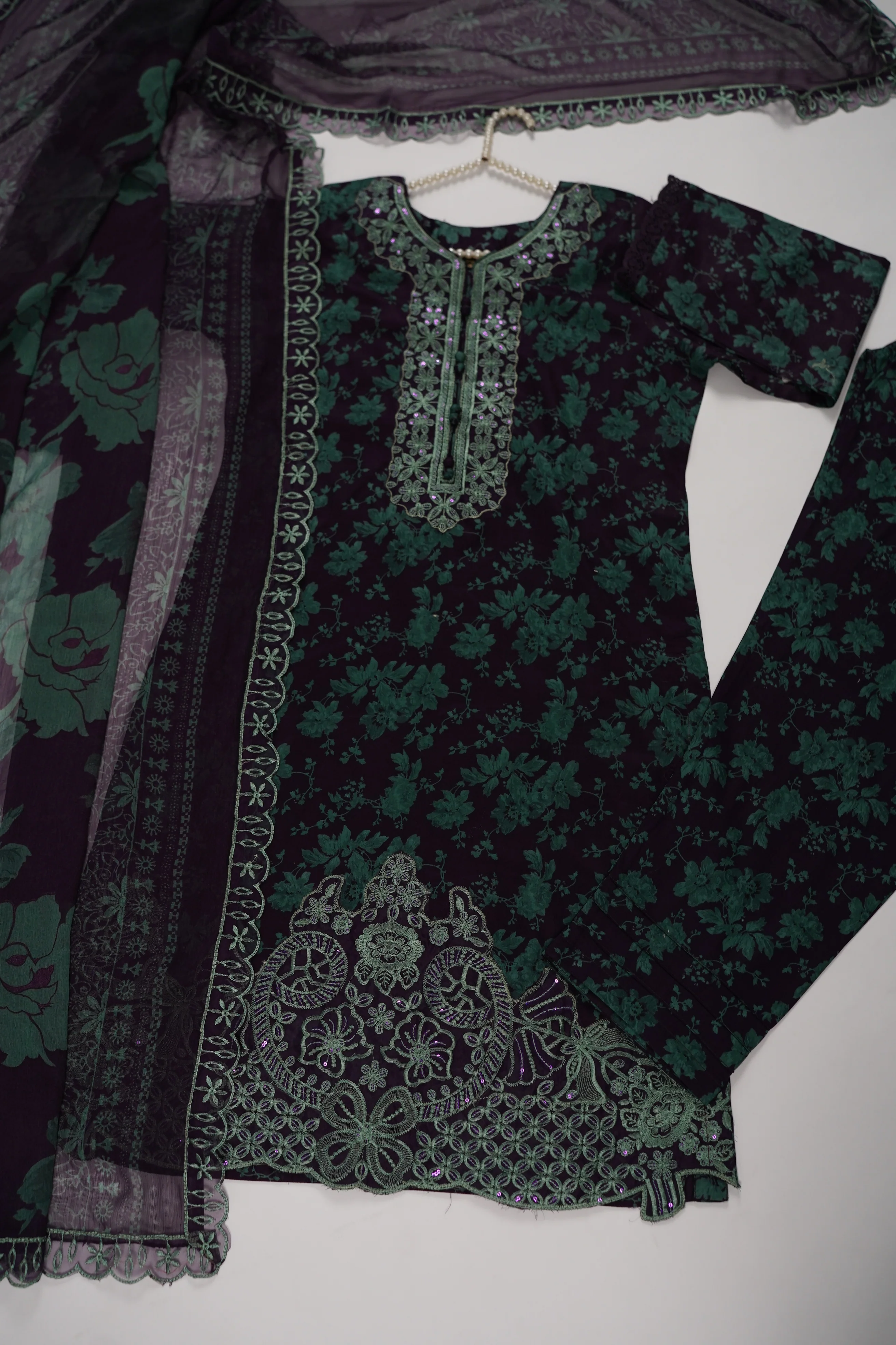 Shagun Exclusive Embroidery Eid Collection ADS-06 - Image 6