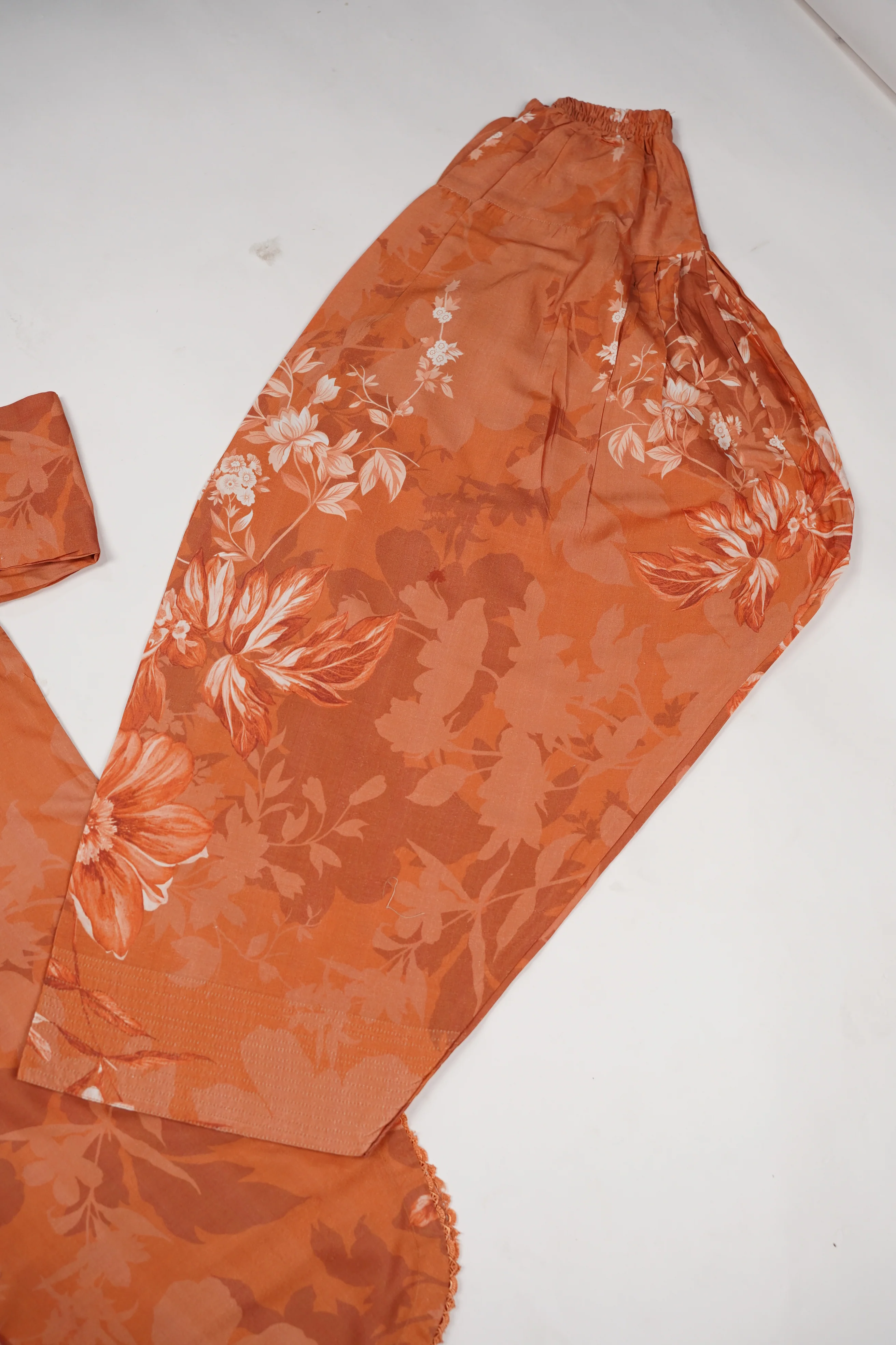 Shagun exclusive Farshi shalwar Linen collection 2025 NB-001 - Image 11