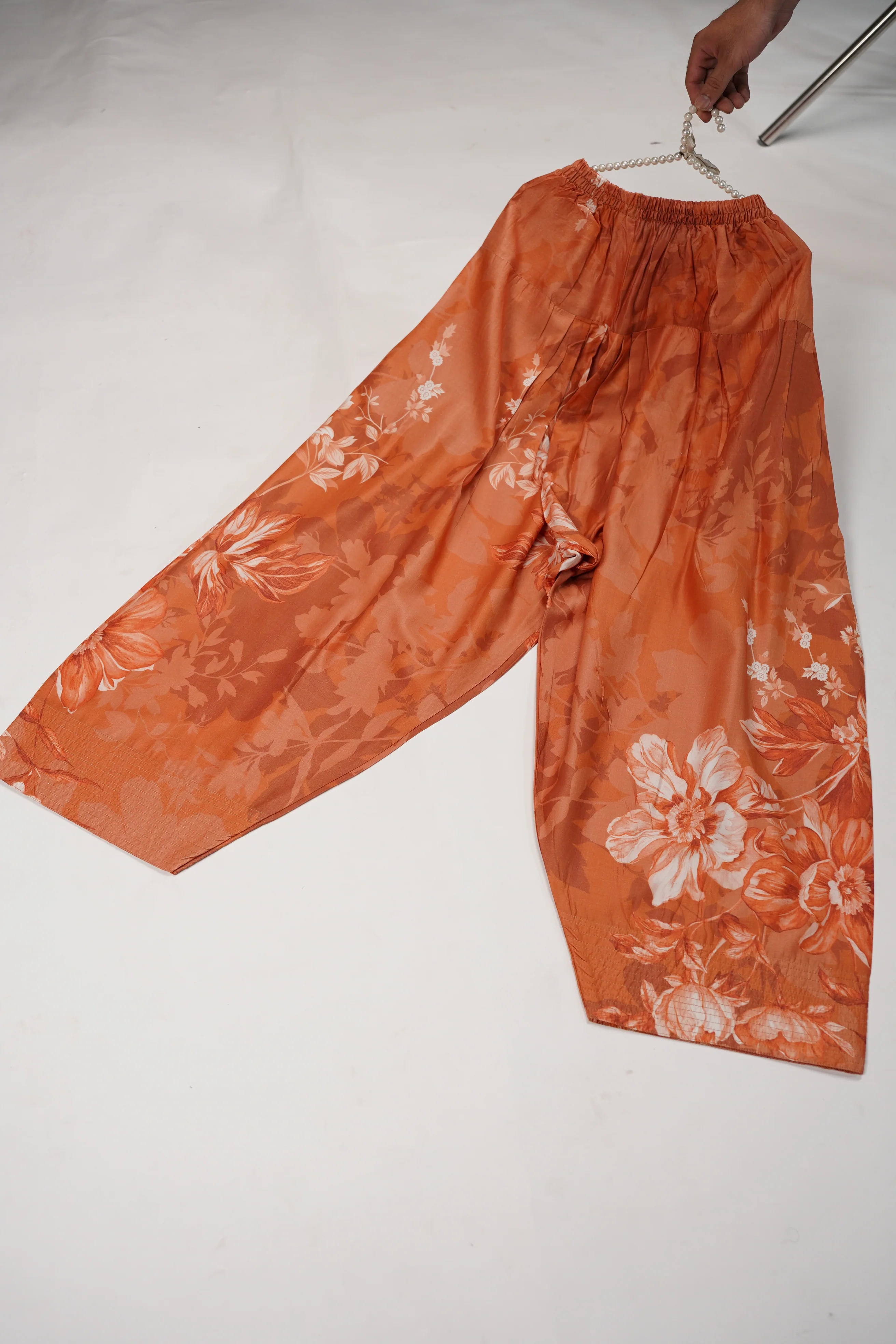 Shagun exclusive Farshi shalwar Linen collection 2025 NB-001 - Image 3