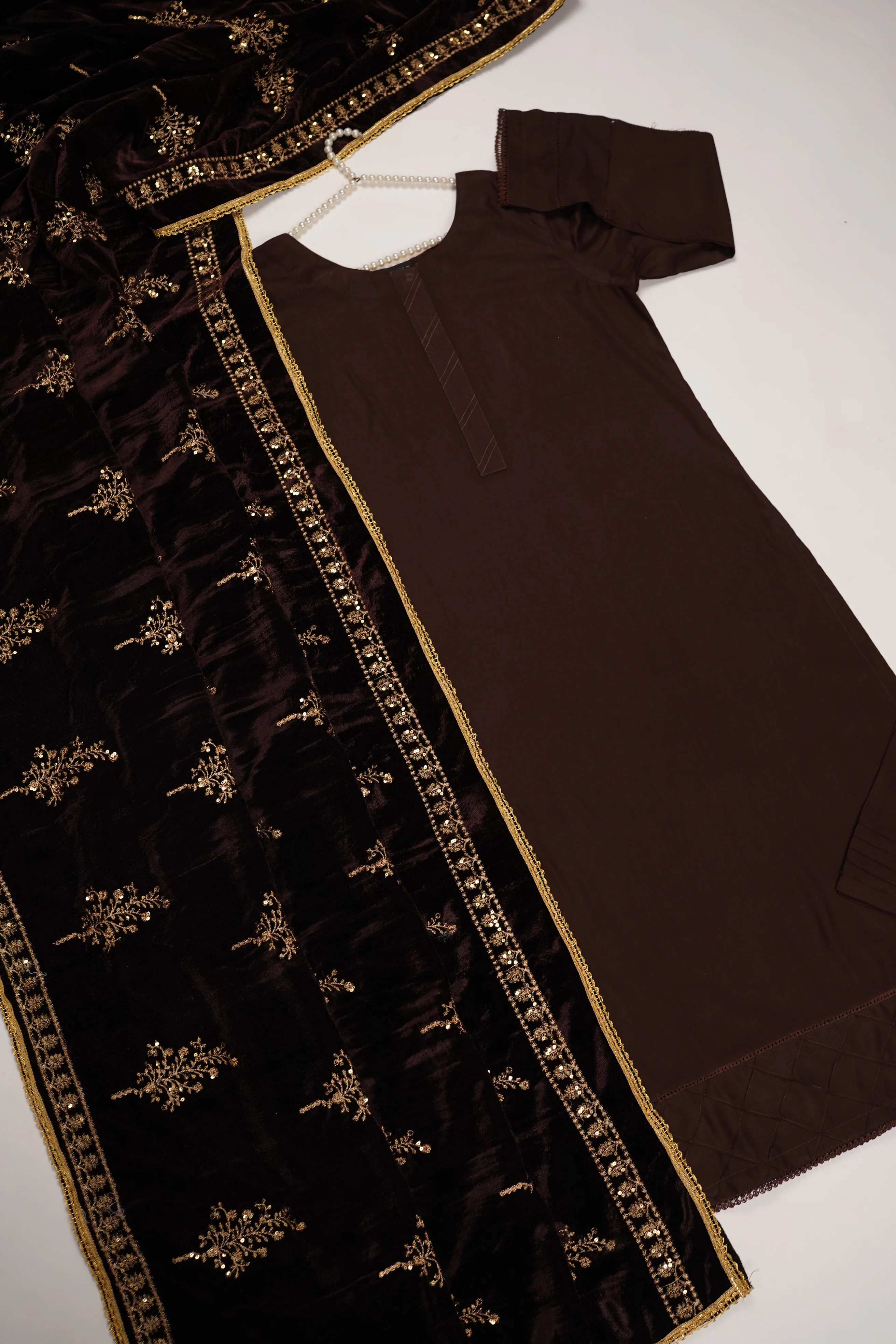 Shagun Linen Collection With Velvet Shawl YT-03 - Image 10