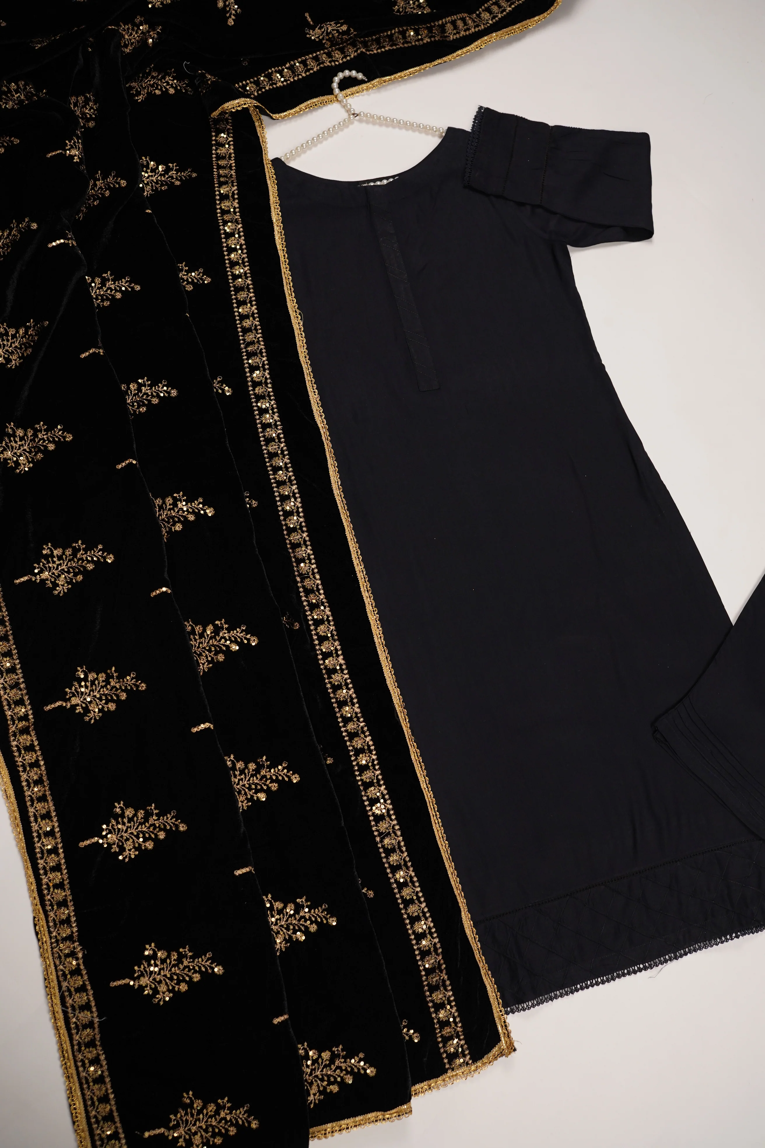 Shagun Linen Collection With Velvet Shawl YT-02 (Black) - Image 2