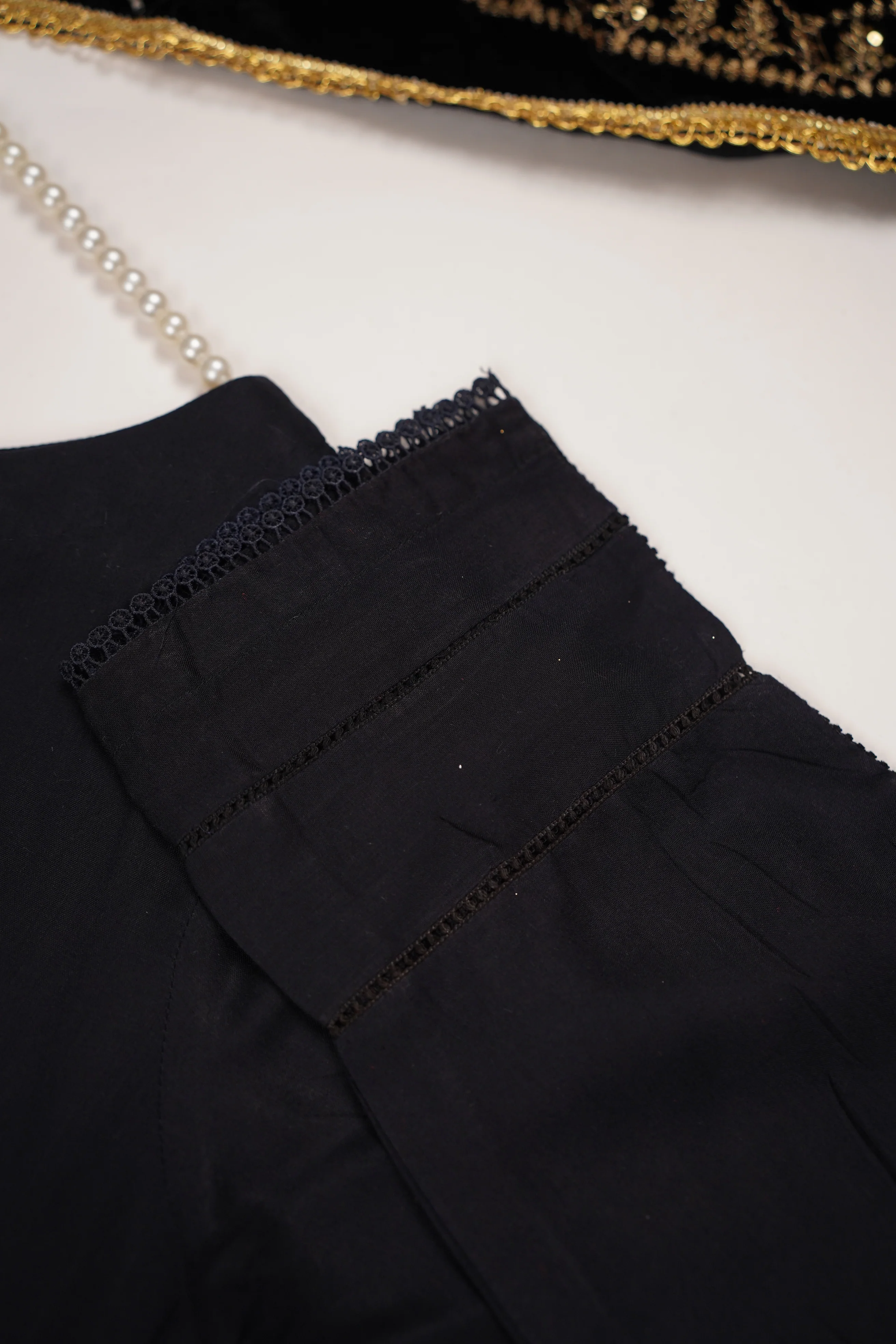 Shagun Linen Collection With Velvet Shawl YT-02 (Black) - Image 4