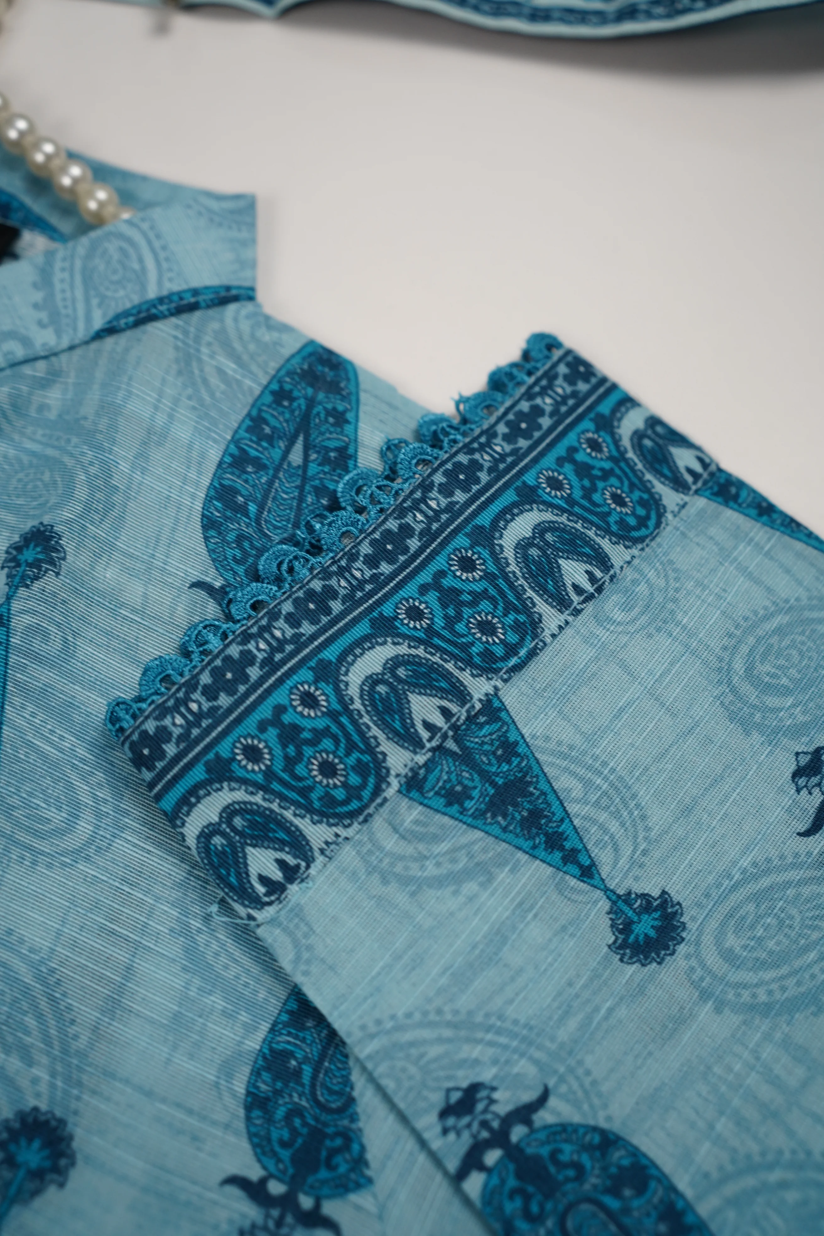 Original Tawakal khaddar 3pc collection MN-01 - Image 4