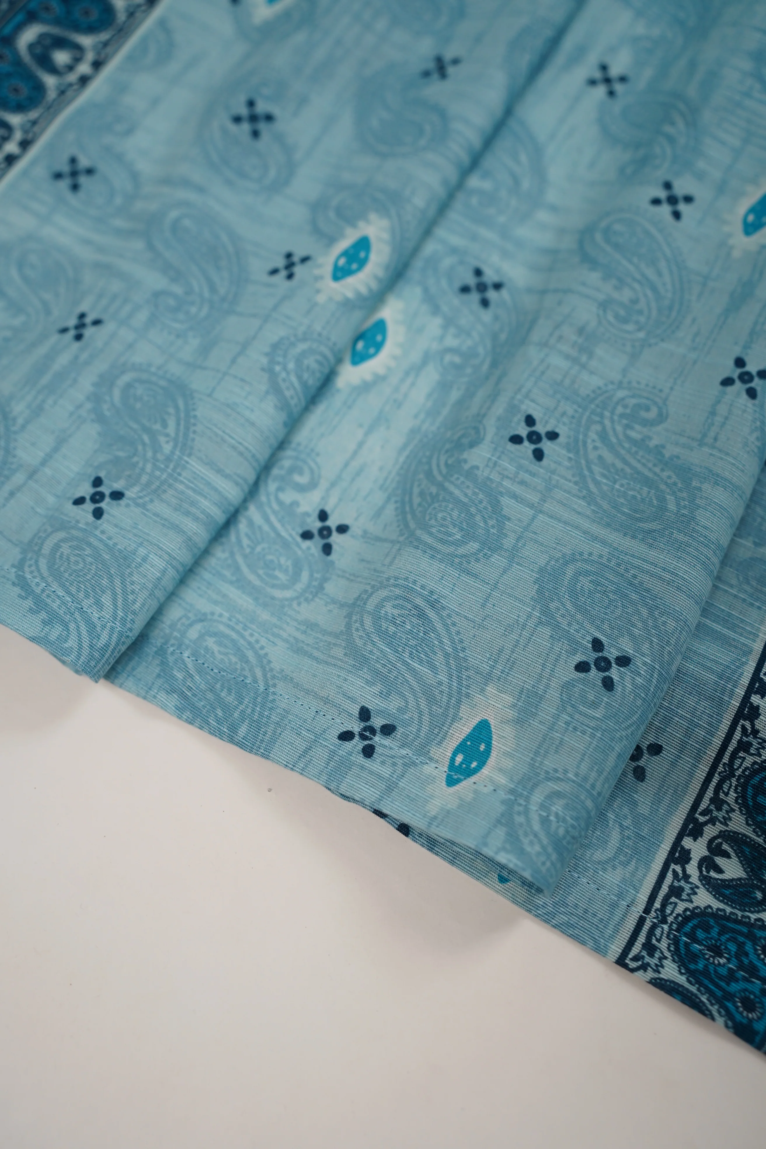 Original Tawakal khaddar 3pc collection MN-01 - Image 9