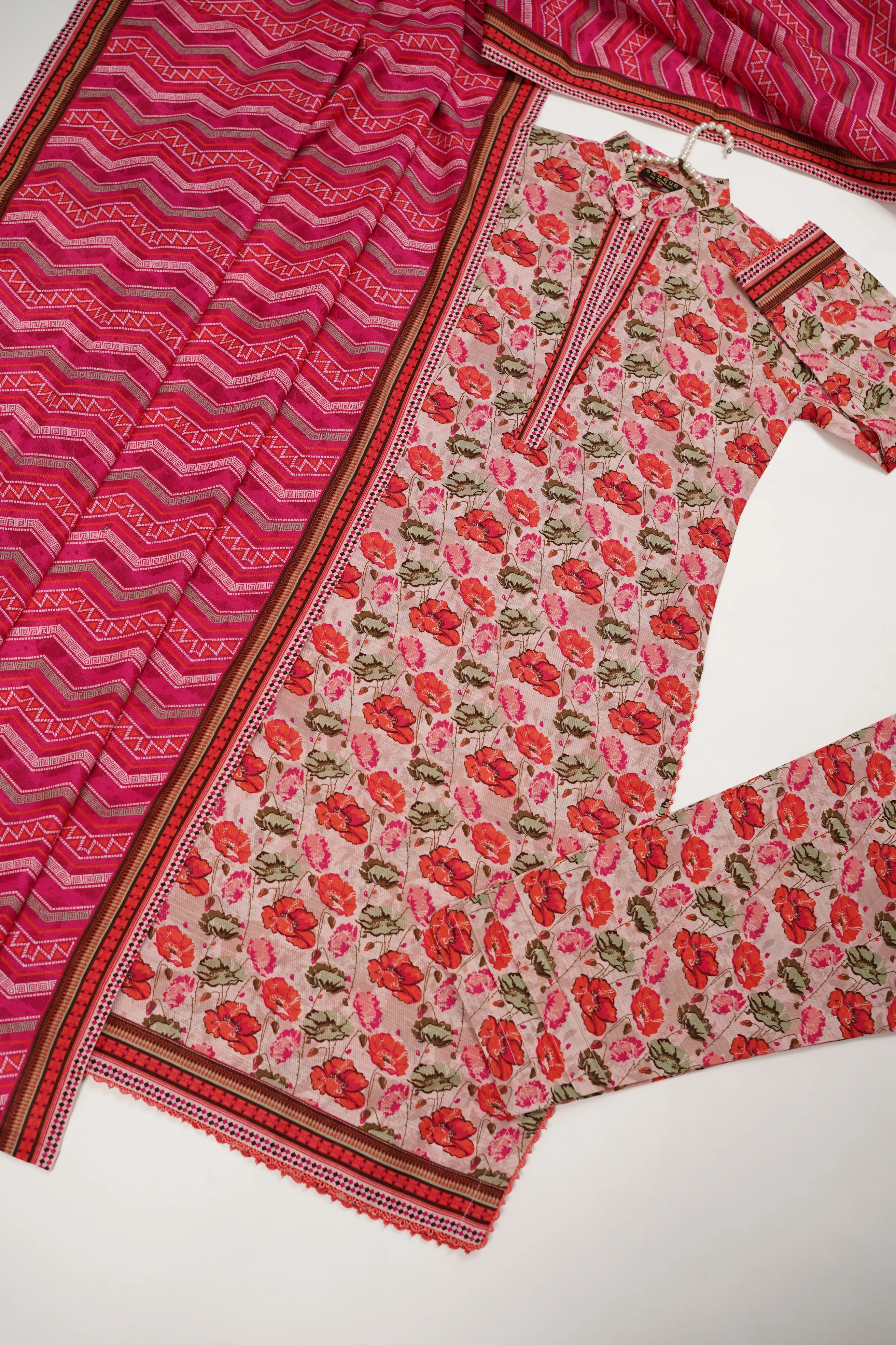 Original Tawakal khaddar 3pc collection MN-02 - Image 10