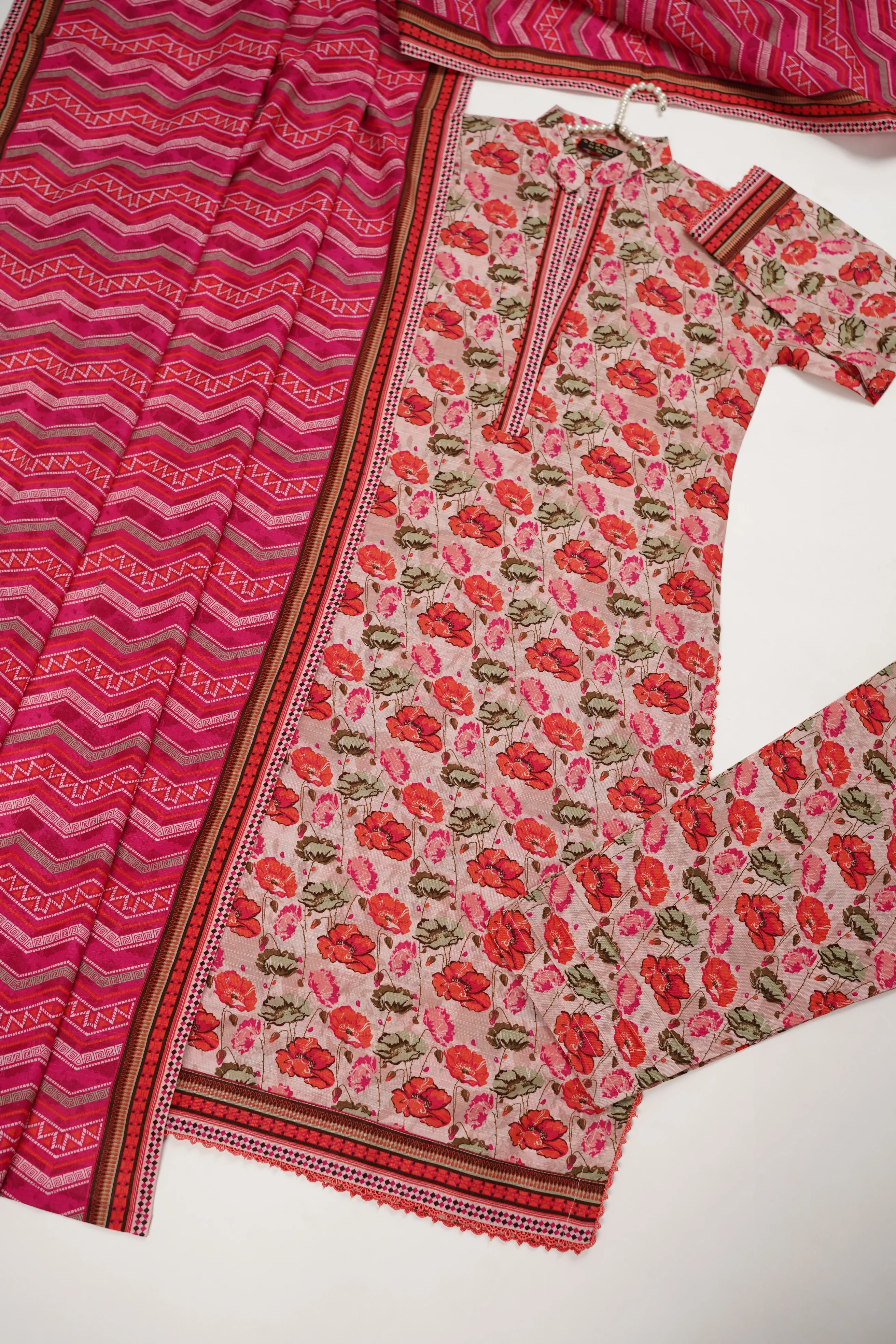 Original Tawakal khaddar 3pc collection MN-02 - Image 6