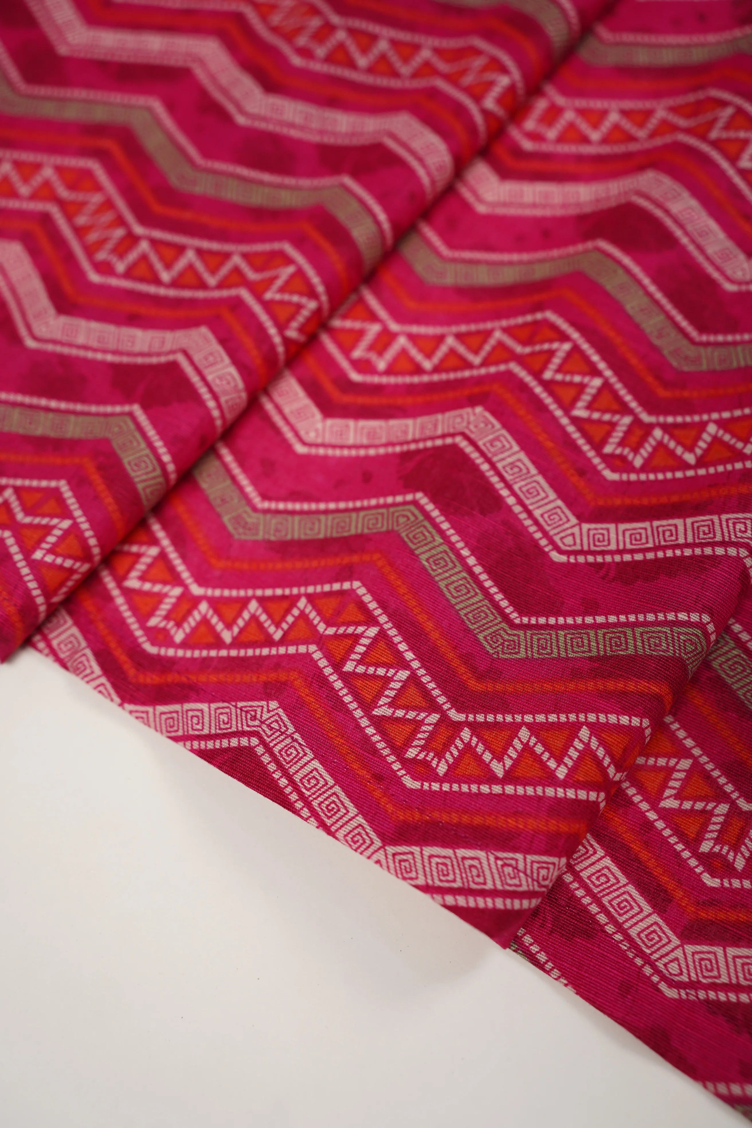 Original Tawakal khaddar 3pc collection MN-02 - Image 8