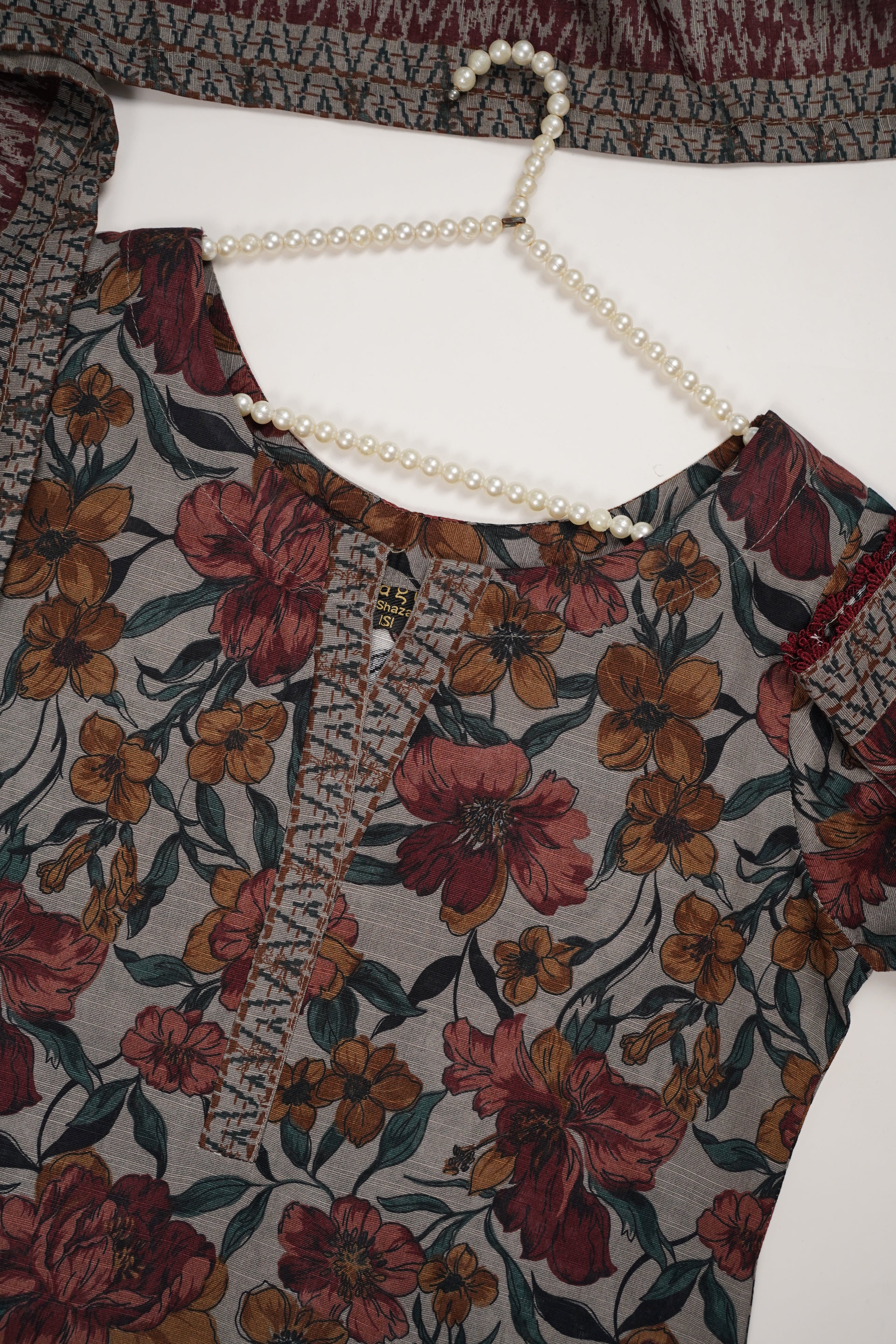 Original Tawakal khaddar 3pc collection MN-04 - Image 3