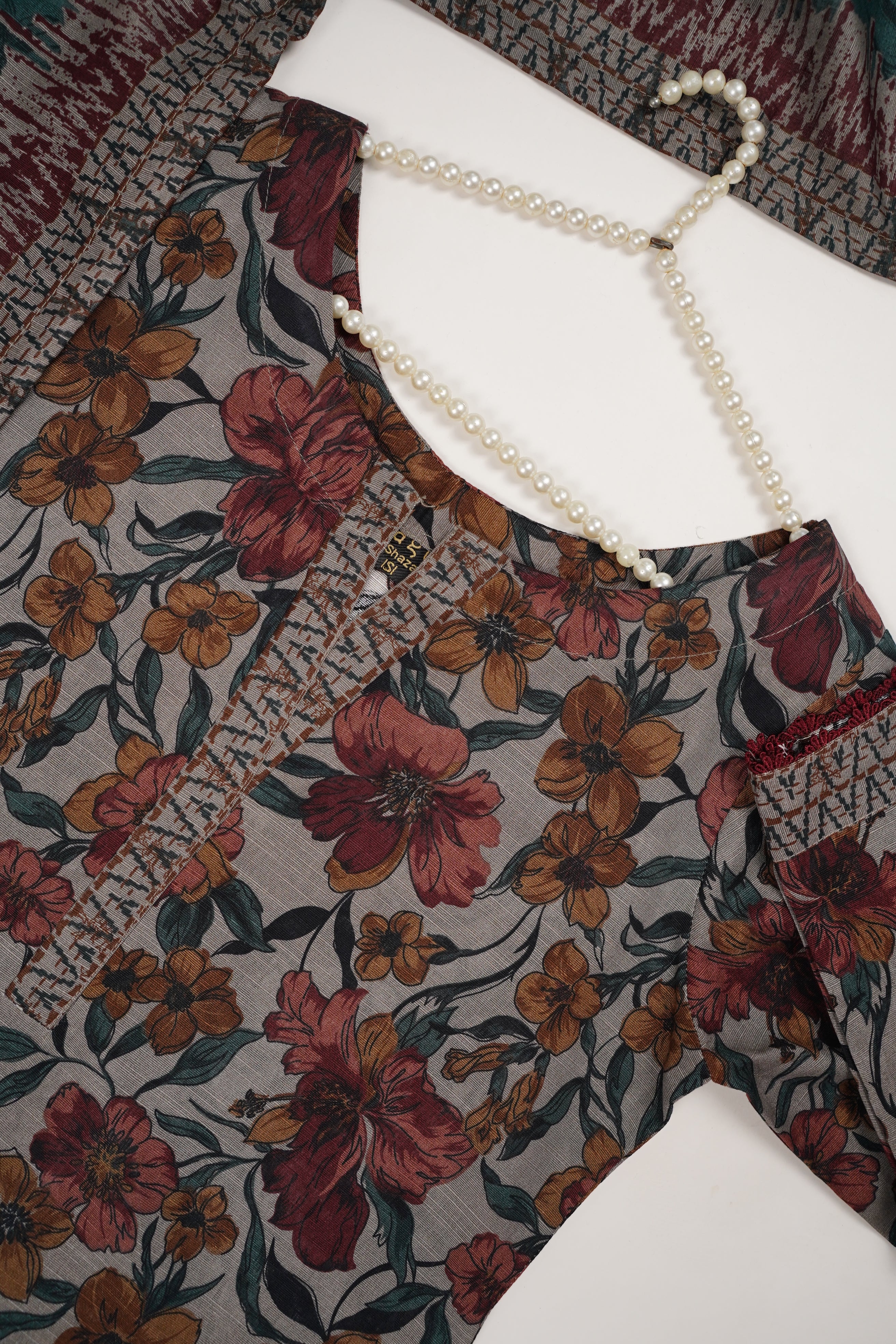 Original Tawakal khaddar 3pc collection MN-04 - Image 8